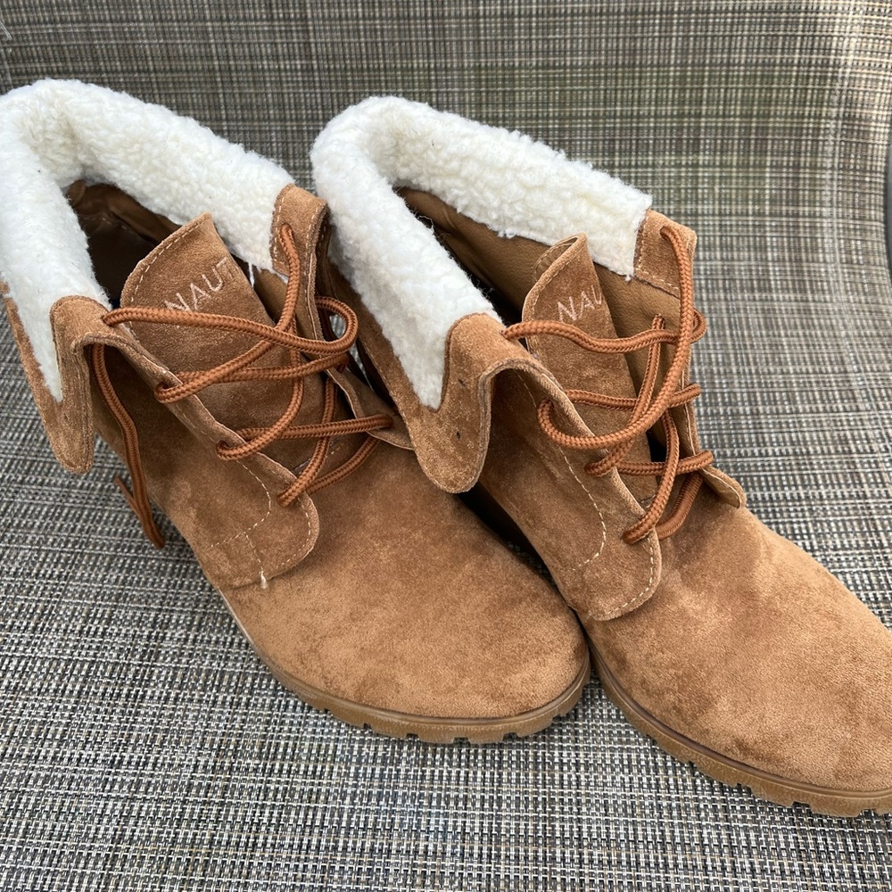 Nautica Boots. 8.5